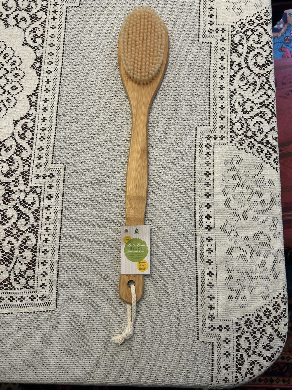 Bath Body Brush with soft Nylon Bristles & Long Bamboo Handle & Rope to Hang;NWT